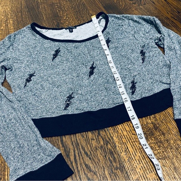 EUC Express sequin lightning bolt cropped sweater - Picture 5 of 7